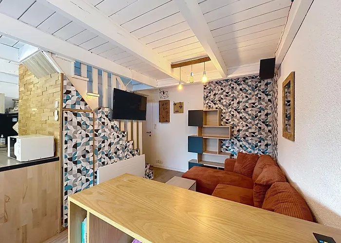 Escapade Marine Carnac, Petite Maison Toute Equipee Et Confortable, Au Calme Entre Plage Et Ville Avec Jardinet Au Sud